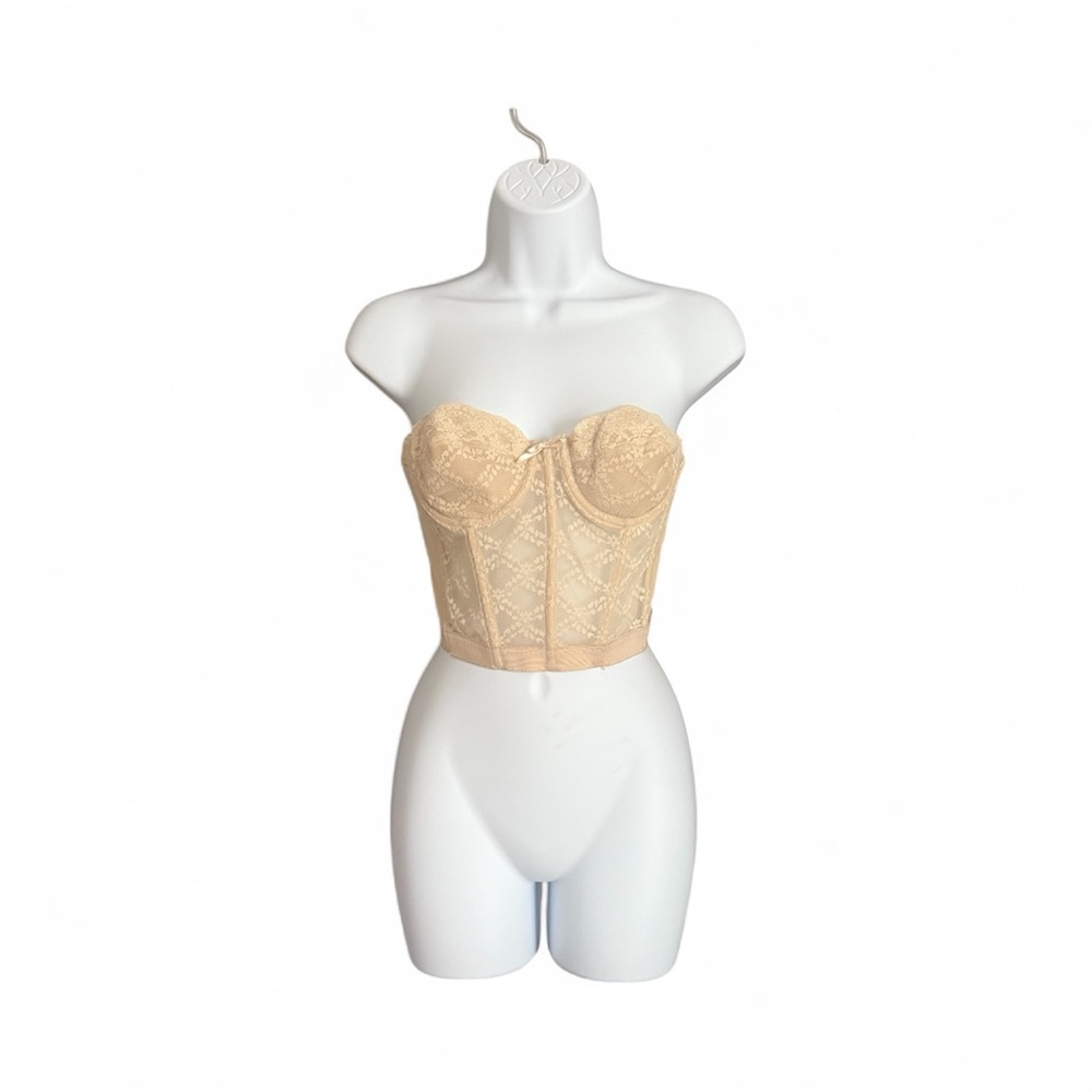 Elegant Lace Bustier in Cream